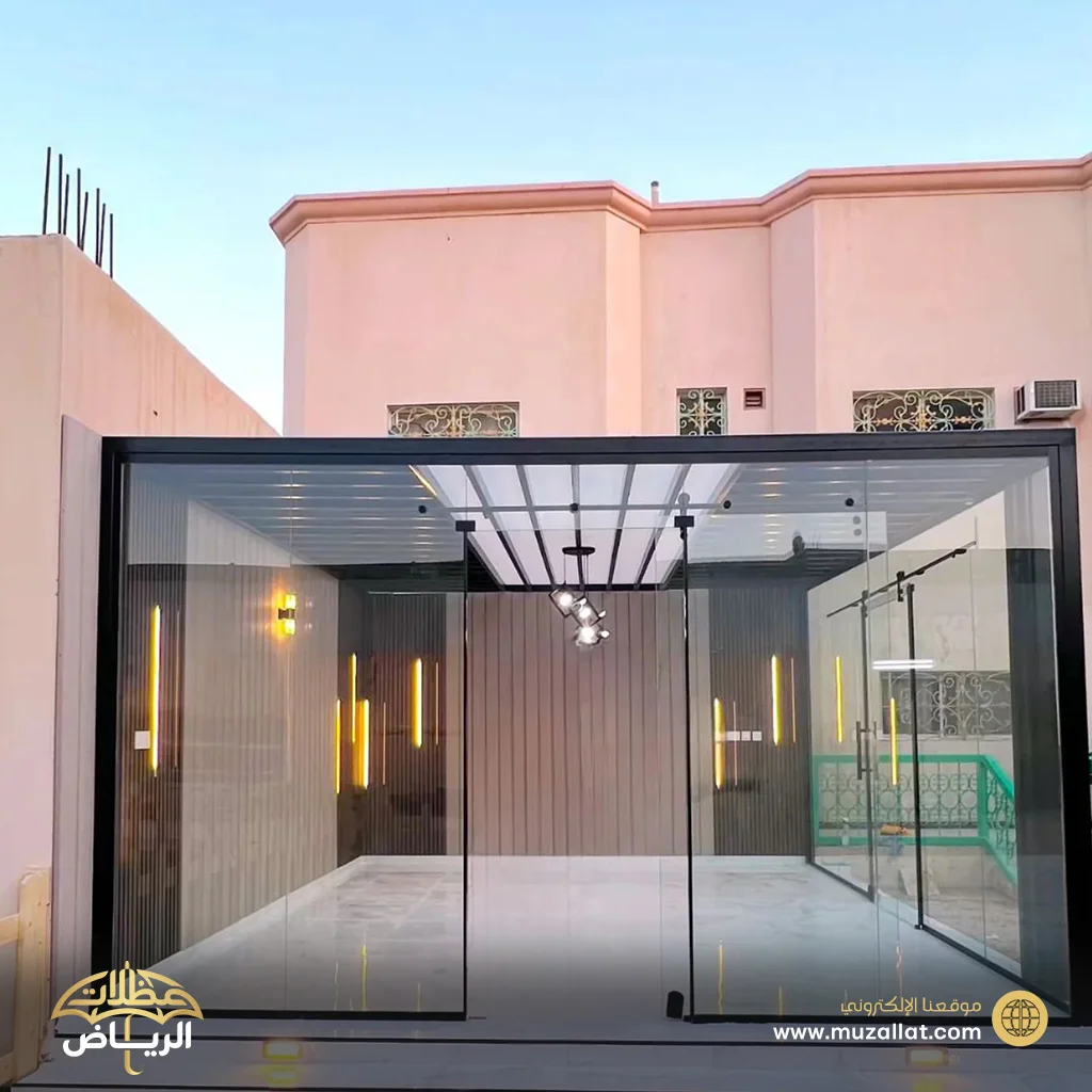 مجالس زجاجية