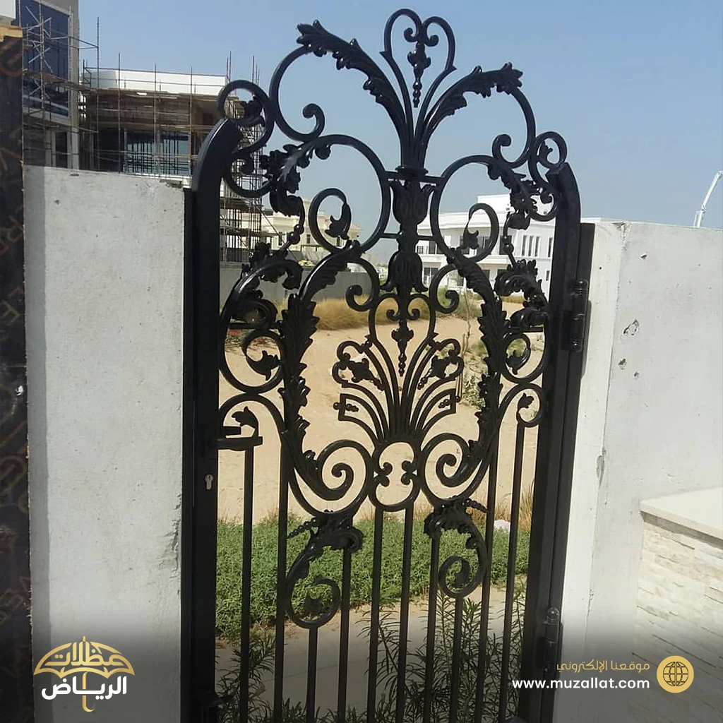 ورشة تفصيل ابواب حديد