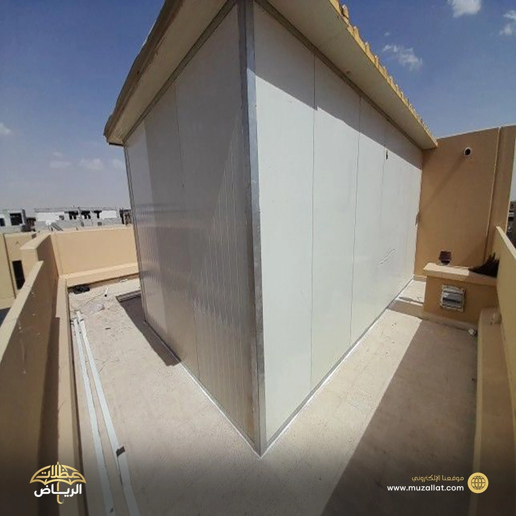 بناء ملاحق ساندوتش بانل بالرياض